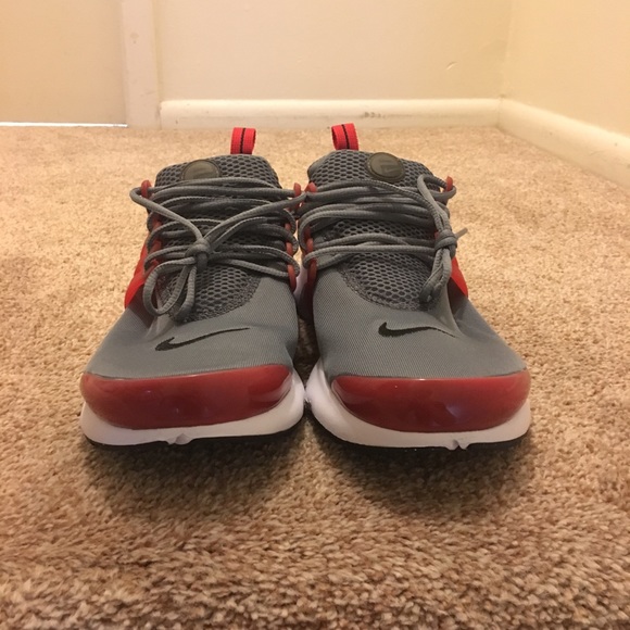 NEW NIKE PRESTO Size 7 - Picture 1 of 6